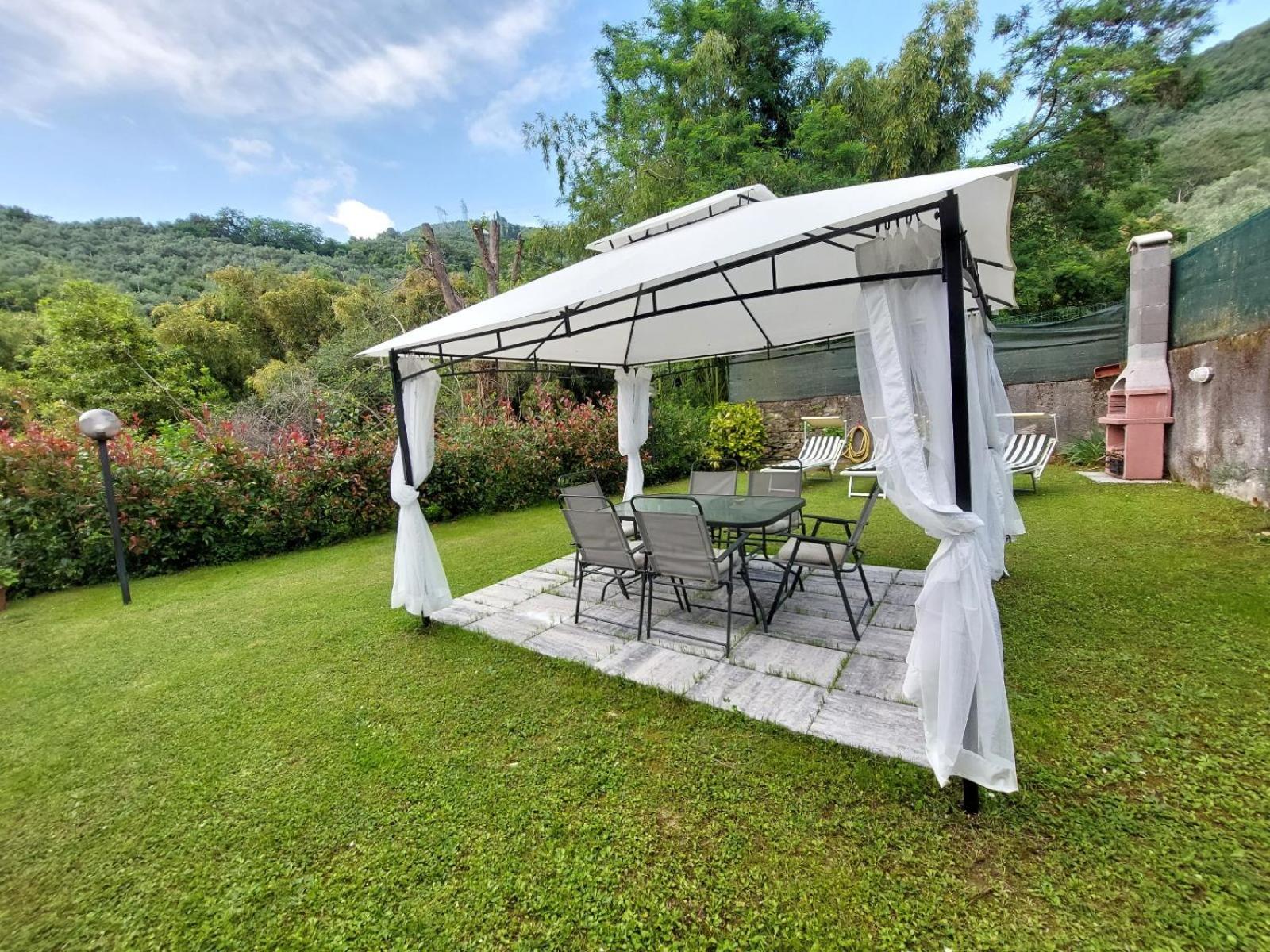 Casa Bianca Villa Пиетрасанта Екстериор снимка